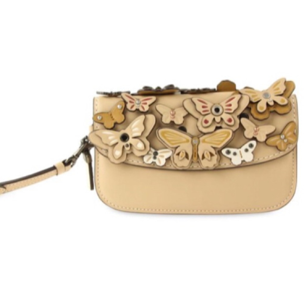 🦋 SOLD 🦋 COACH leather 3D butterfly clutch